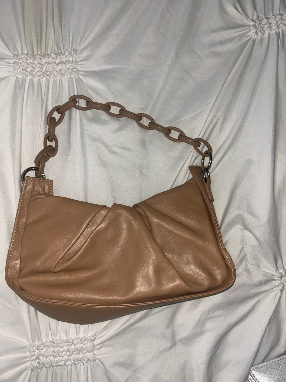 Source Unknown Tan Shoulder Bag with Chain-Link Strap